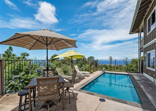 Kona vacation rental: Hale Lio Kai - 3BR Home Ocean View King