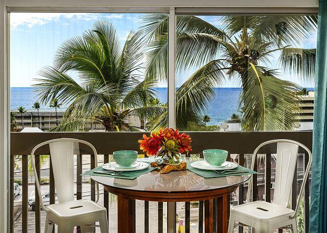Kona condo rental: Kona Mansions - 1BR Condo Ocean View King #301