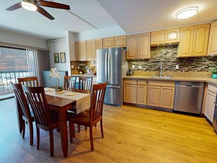 Kona Plaza - 2BR Condo #212