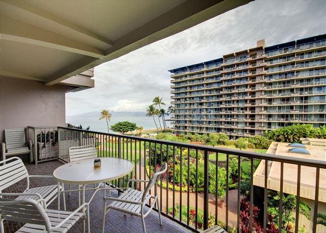 Lahaina condo rental: Whaler - 1BR Condo Ocean View King #470