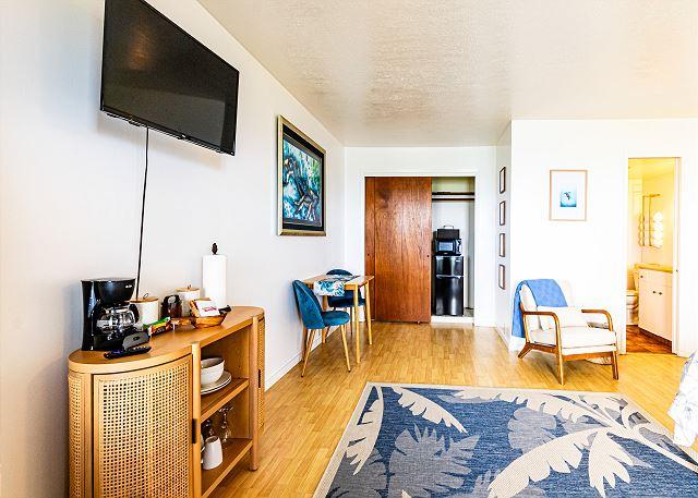 Hale Kai Suites Moana Room - Studio Condo Studio photo 4