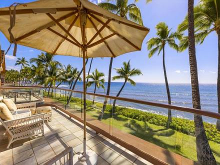 Lahaina condo rental: Puamana - 3BR Condo Premium Ocean Front #160-2
