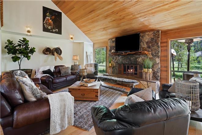 5 Golden Eagle - 5BR Home