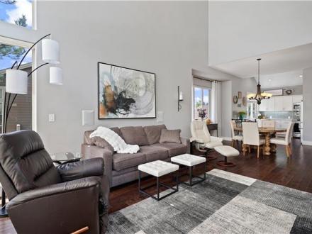 Redmond vacation rental: Raven's Roost - 2BR Townhome