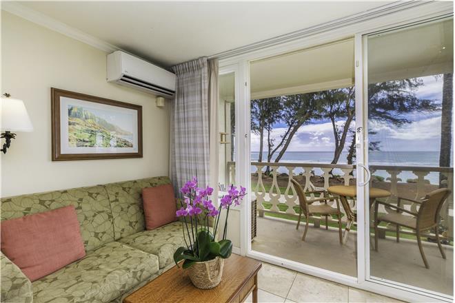 Kapaa condo rental: Islander on the Beach - Studio Beach Front #232
