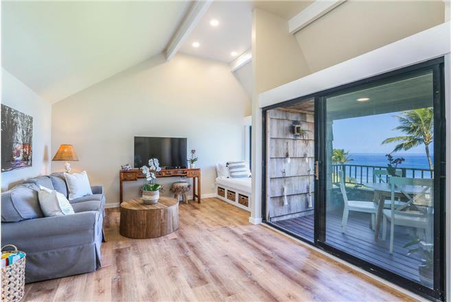 Princeville condo rental: Sealodge - 2BR Condo Ocean Front #J8