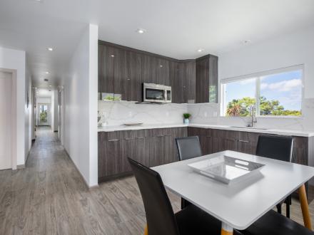 Honolulu vacation rental: Makai Manor - 10BR Home