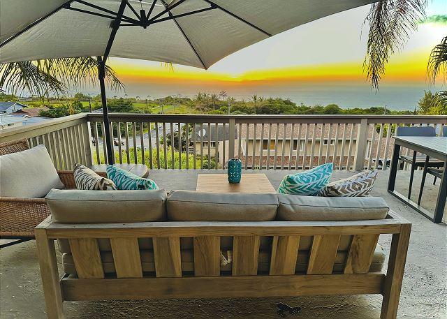 Kealakekua vacation rental: Halekii Sunset - 4BR Home Ocean View King