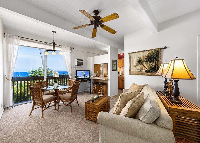Kailua Kona condo rental: Kona Mansions - 1BR Condo King #211
