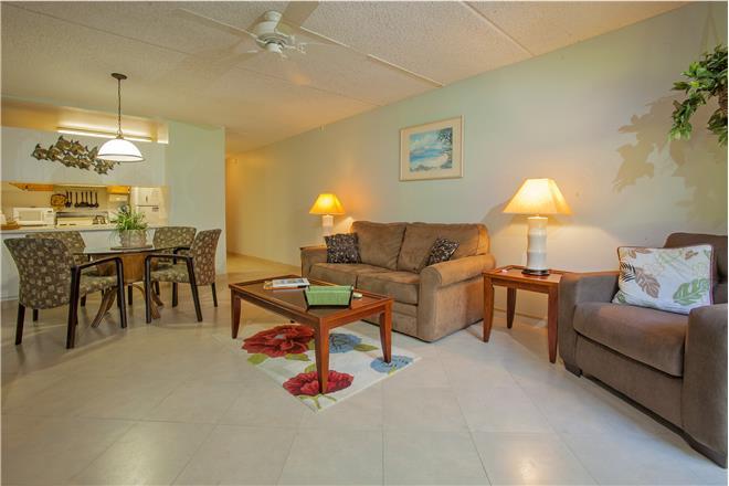 Kihei condo rental: Kihei Akahi - 1BR Condo Garden View #C109