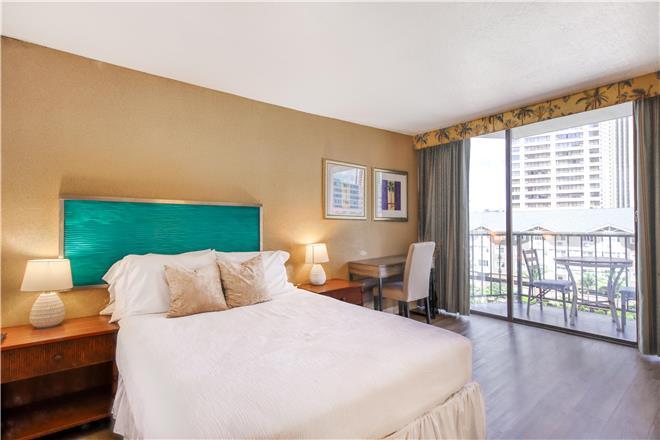 Waikiki condo rental: Palms at Waikiki - 1BR Condo #219