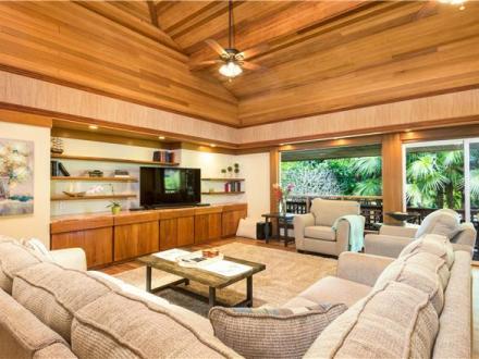 Kilauea vacation rental: Anini Ohana Estate - Main and Ohana Guest House - 5BR Home