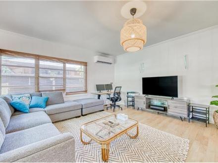 Honolulu vacation rental: Duke & Gidget's Hale - 2BR Home