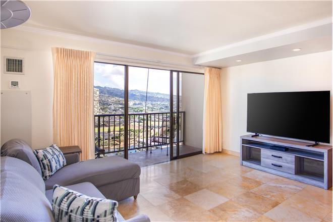 Honolulu condo rental: Four Paddle Condominium - 1BR Condo #2210