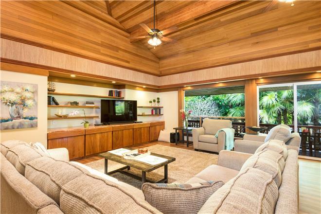 Kilauea vacation rental: Hale La'Au Pohaku - 3BR Home