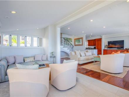 Honolulu vacation rental: Kalakaua Adventures - 3BR Home