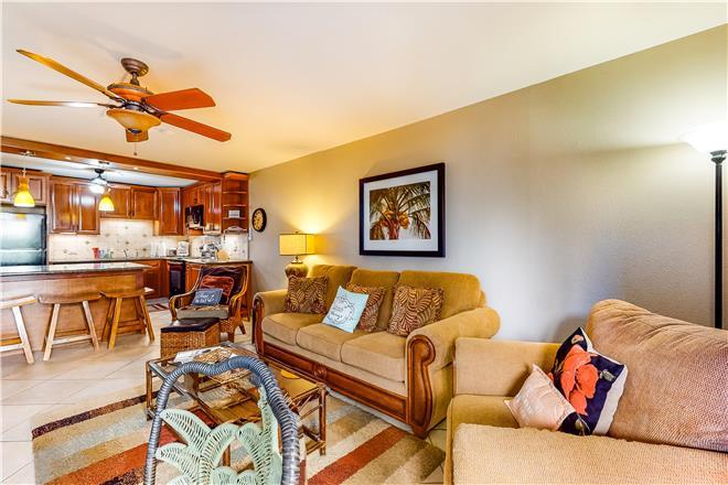 Kihei condo rental: Kamaole Sands - 2BR Condo #5-216