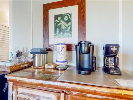 Lihue condo rental: Kauai Beach Resort - 1BR Condo #3124