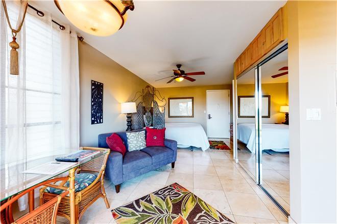 Kihei condo rental: Kihei Akahi - 1BR Condo #D401