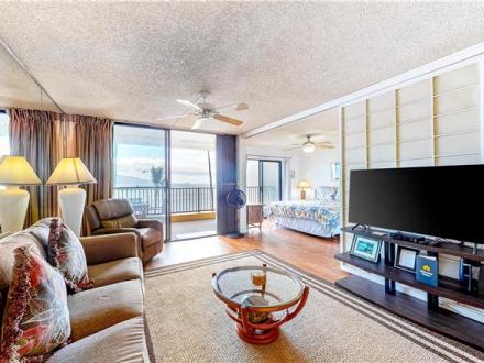 Wailuku condo rental: Lauloa Resort - 2BR Condo #303