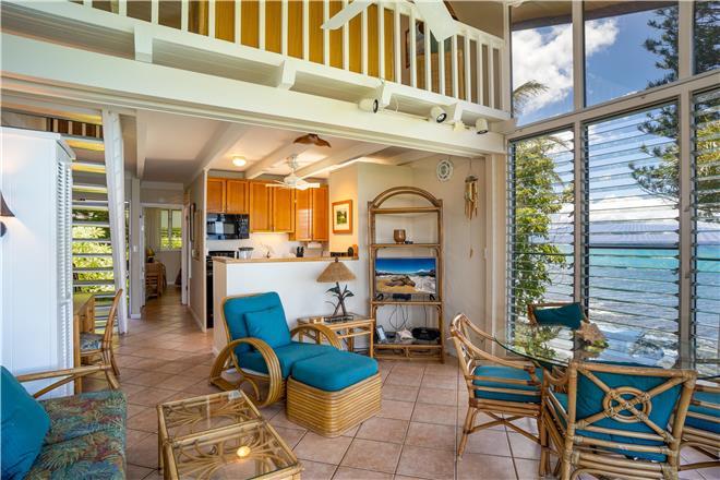Lahaina condo rental: Mahina Surf - 2BR Condo #228