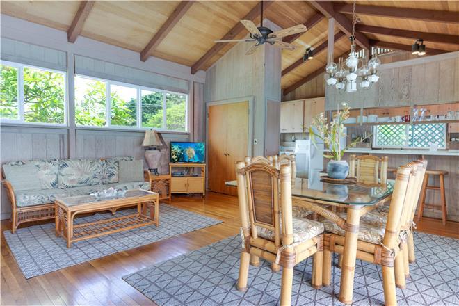 Captain Cook condo rental: Manini Beach Breath Taker - 2BR Home