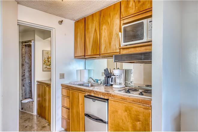 Honolulu condo rental: Marina Tower - 1BR Condo #3604