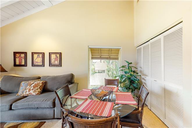 Kihei condo rental: Maui Kamaole - 2BR Condo #B210