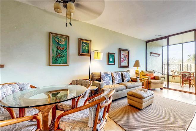 Kihei condo rental: Maunaloa Shores - 2BR Condo #403