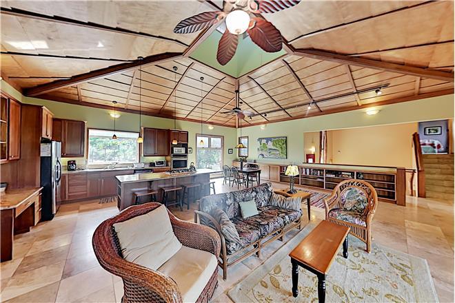 Keaau vacation rental: Mele Kai - 3BR Home