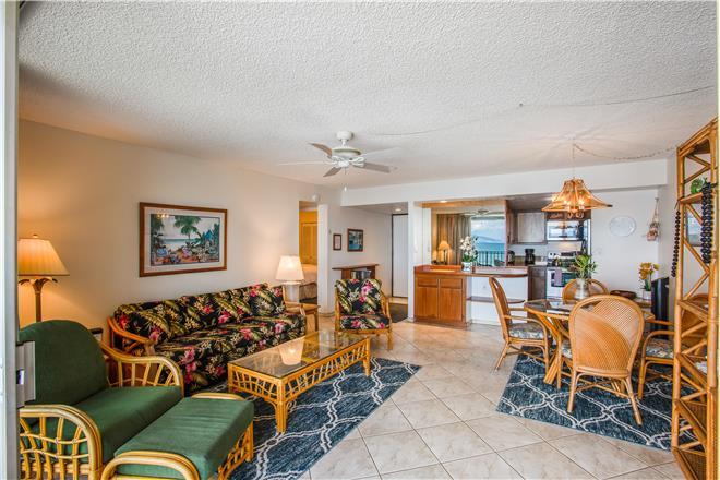 Lahaina condo rental: Nohonani - 2BR Condo #301
