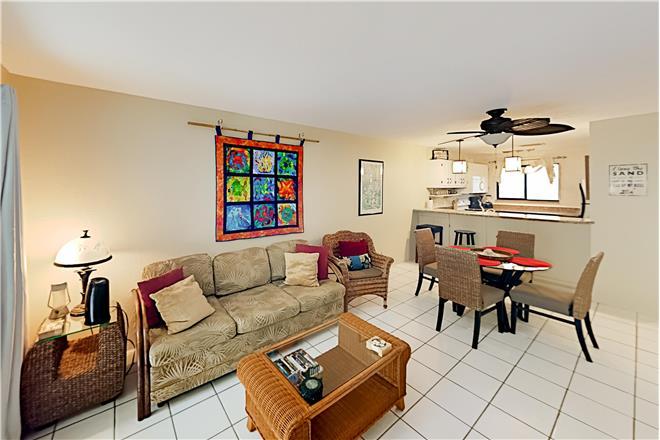 Kona condo rental: Royal Kahili - 2BR Condo #B202