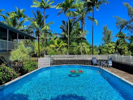 Keaau vacation rental: Kaloli Sunrise - 2BR Home King