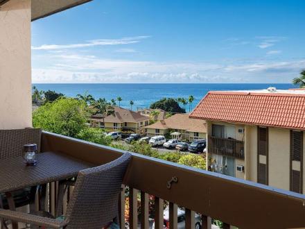 Kailua Kona condo rental: Kona Mansions - 2BR Condo King #225