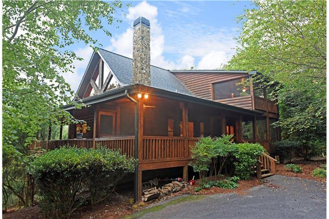 Blue Ridge vacation rental: Bearly A Care At Aska - 3BR Home