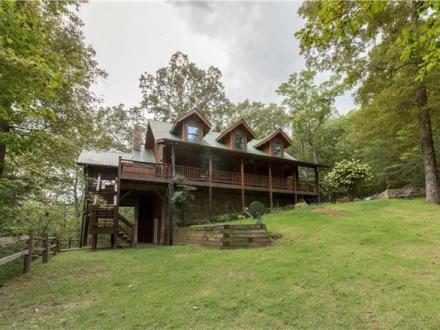 Turtletown vacation rental: Fightingtown Creek Retreat - 5BR Home