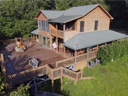 Suches vacation rental: Golden Mountain Tops- Suches - 3BR Home