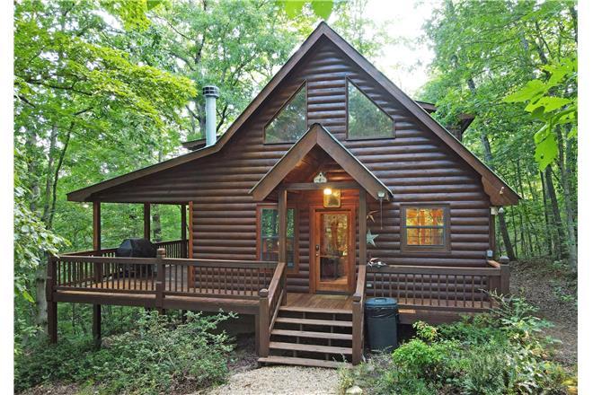 Blue Ridge vacation rental: Wolf's Den- Blue Ridge GA - 2BR Home