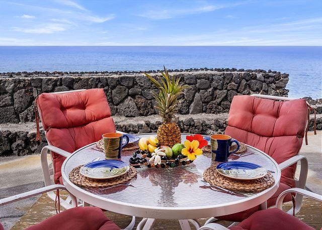 Kailua Kona condo rental: Keauhou Kona Surf and Racquet Club Townhouse - 2BR Condo #182