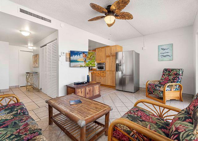 Kona Plaza - 1BR Condo King #203 photo 2
