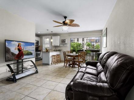Kona Mansions - 1BR Condo King #A304