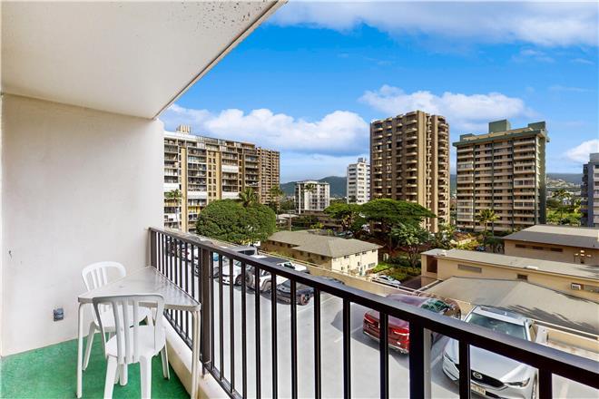 Honolulu condo rental: Waikiki Banyan - 1BR Condo #613