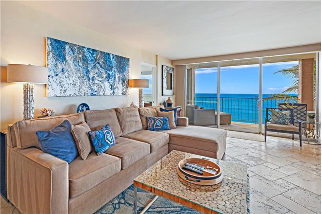 Lahaina condo rental: Royal Kahana - 2BR Condo Beach View #610