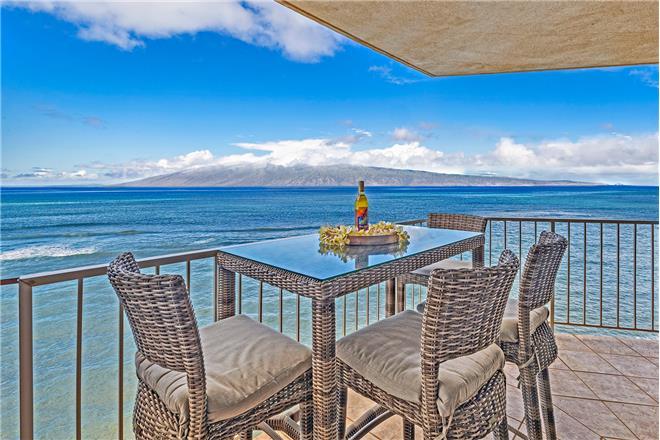 Lahaina condo rental: Royal Kahana - 2BR Condo Beach View #1010