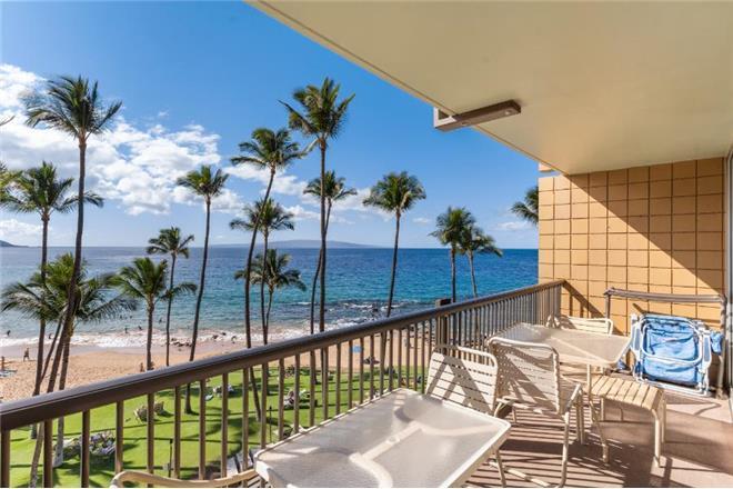 Kihei condo rental: Mana Kai Maui Resort - 2BR Condo Ocean Front #405C