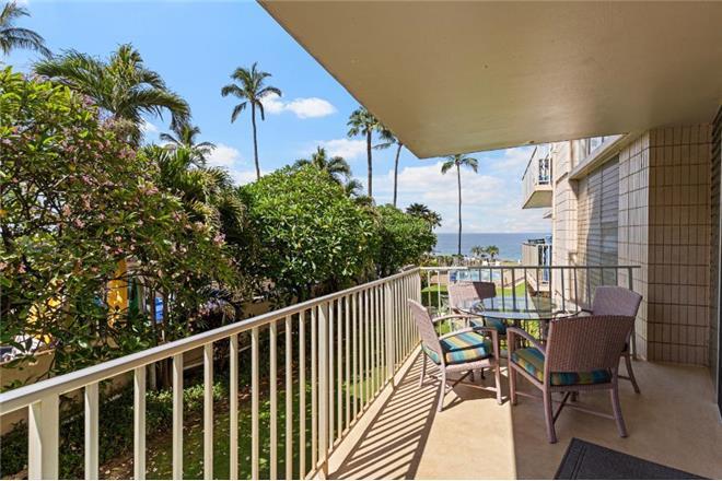 Kihei condo rental: Kamaole Nalu - 2BR Condo #202