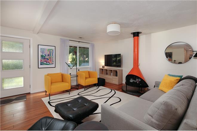 Hood River condo rental: Belle - 2BR Home Mountain View