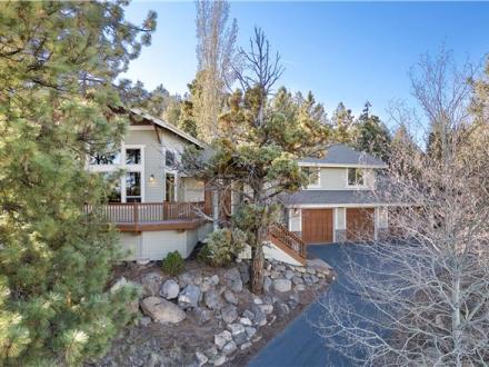 Lucy Lou - 3BR Home