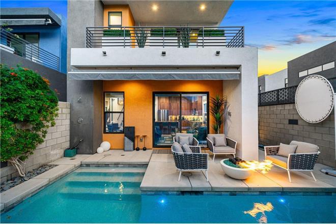 Paragon Place - 2BR Home Mountain View
