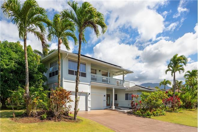 Princeville vacation rental: Hihimanu House - 4BR Home